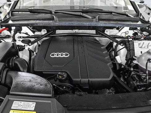 Certified 2023 Audi Q5 2.0T Premium Plus w/ Premium Plus Package AWD/4WD image 24
