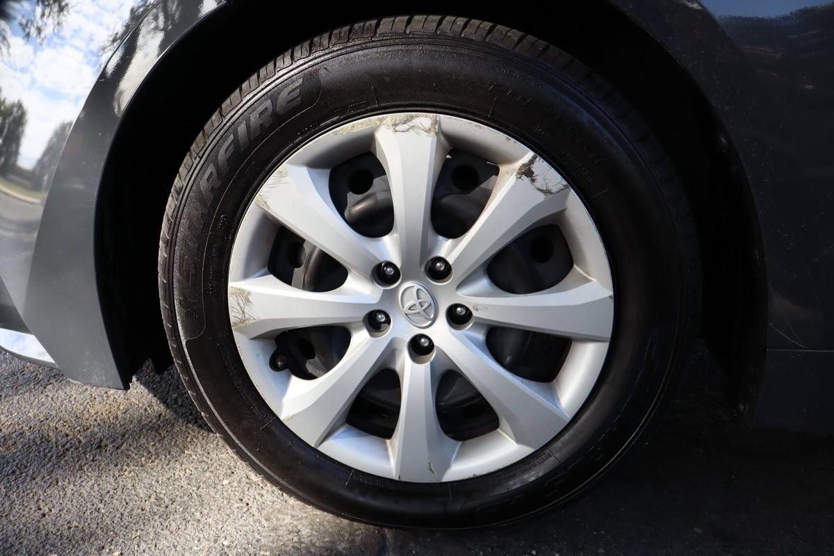 Used 2023 Toyota Corolla LE FWD image 41