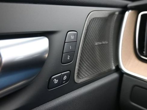 New 2026 Volvo XC60 B5 Plus w/ Protection Package Premier image 30