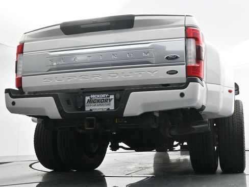 Used 2019 Ford F450 Platinum w/ Platinum Ultimate Package AWD/4WD image 54