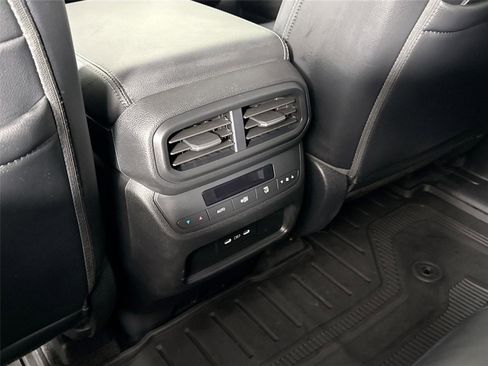 Used 2025 Honda Pilot EX-L image 36