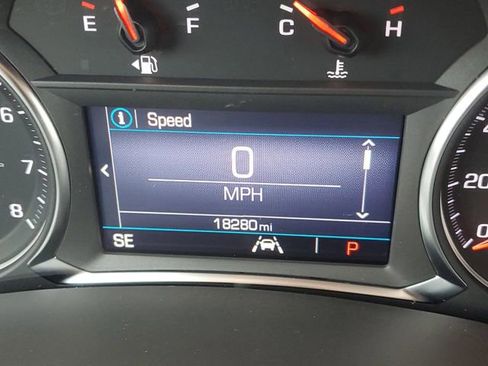 Certified 2023 GMC Terrain SLE w/ Driver Convenience Package image 22