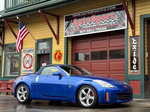 Used 2006 Nissan 350Z Touring image 4