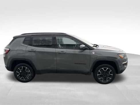 Used 2020 Jeep Compass Trailhawk AWD/4WD image 2