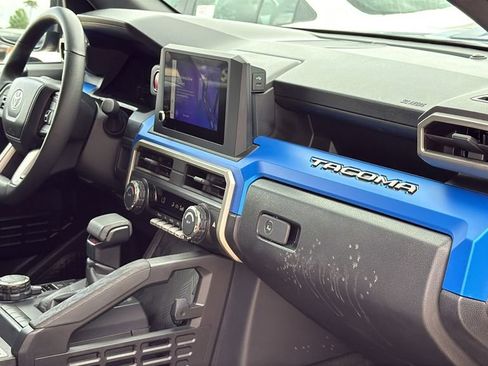 Certified 2025 Toyota Tacoma TRD Sport AWD/4WD image 30