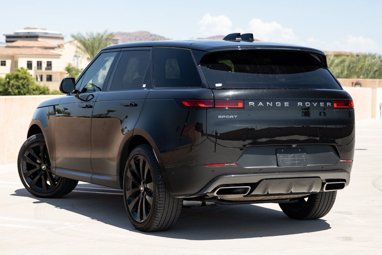 Used 2024 Land Rover Range Rover Sport SE AWD/4WD image 47