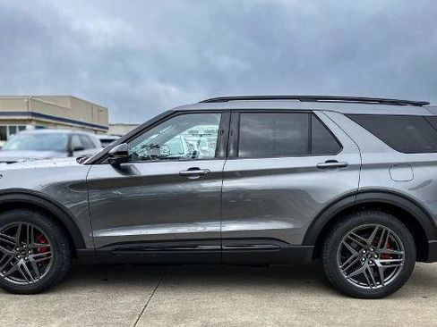 Certified 2025 Ford Explorer ST w/ Sun And Sound Package AWD/4WD image 2