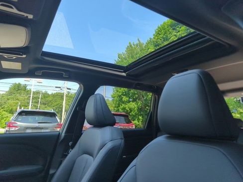 Used 2025 Subaru Forester Limited image 27