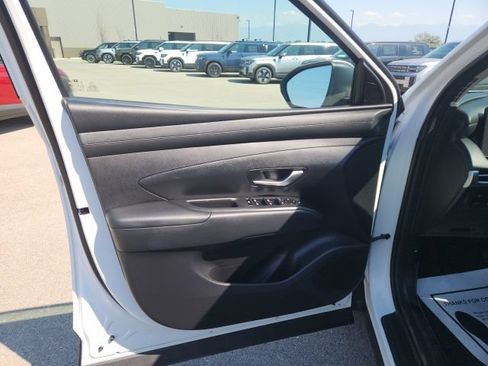 Certified 2025 Hyundai Tucson SEL AWD/4WD image 22