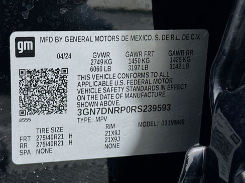 Used 2024 Chevrolet Equinox EV RS FWD image 12
