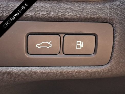 Certified 2024 Volvo XC60 T8 Core w/ Climate Package AWD/4WD image 27