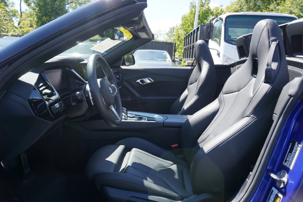 Used 2026 BMW Z4 sDrive30i RWD image 14