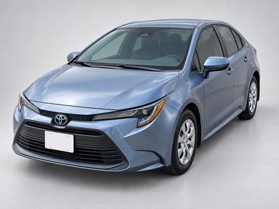 Used 2025 Toyota Corolla LE