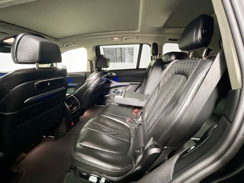Used 2025 BMW X7 xDrive40i image 29