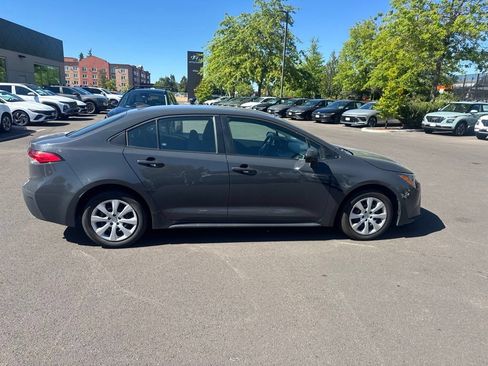 Used 2024 Toyota Corolla LE FWD image 6