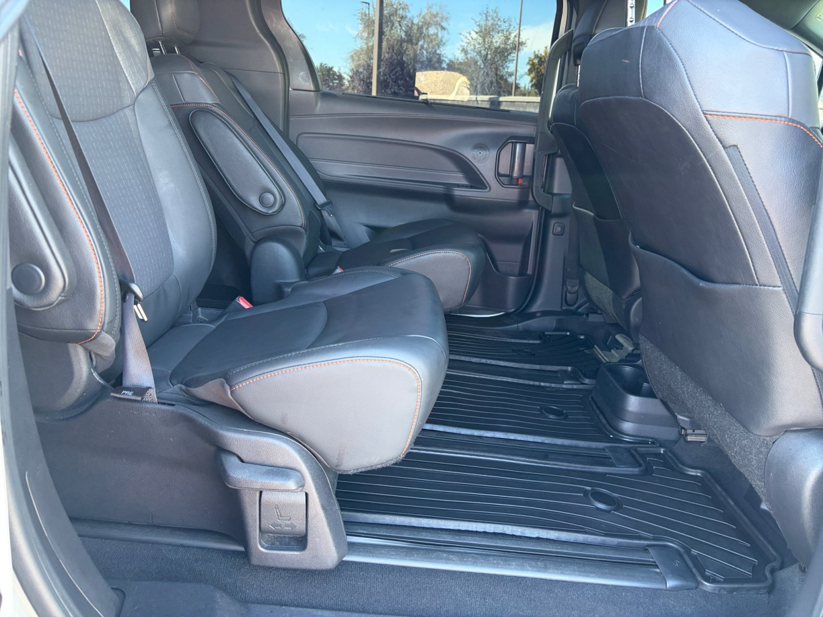 Certified 2022 Toyota Sienna XSE w/ XSE Plus Package AWD/4WD image 16