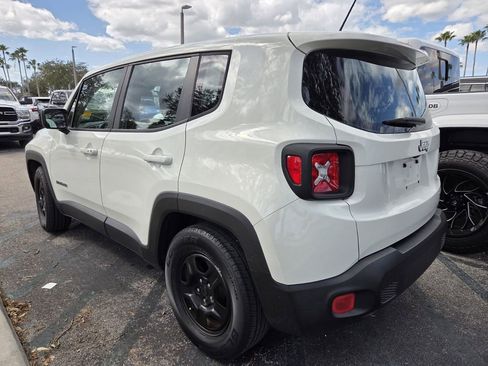 Used 2016 Jeep Renegade Sport w/ Power & Air Group image 5