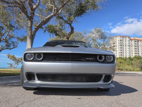 Used 2015 Dodge Challenger SRT Hellcat image 17