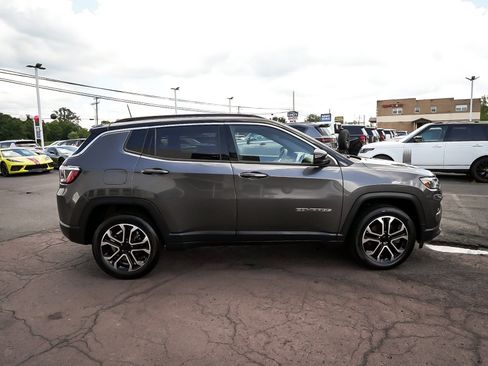 Used 2023 Jeep Compass Limited AWD/4WD image 7