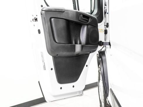 Used 2025 RAM ProMaster 2500 w/ Convenience Group FWD image 32
