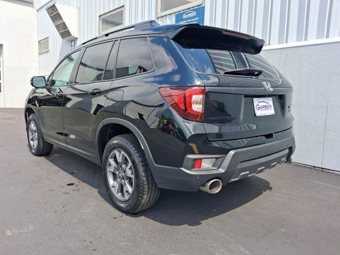 Used 2023 Honda Passport TrailSport image 3