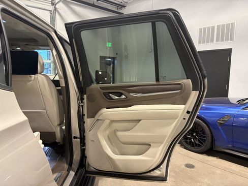Used 2021 GMC Yukon Denali w/ Denali Ultimate Package AWD/4WD image 42