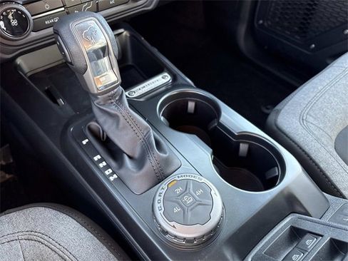 New 2025 Ford Bronco 4-Door image 29