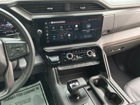 Used 2024 GMC Sierra 1500 AT4 w/ Technology Package AWD/4WD image 14
