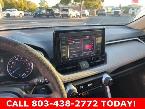 Used 2022 Toyota RAV4 XLE image 24