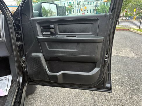 Used 2017 RAM 1500 Express w/ Express Value Package AWD/4WD image 13