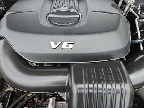 Used 2015 Jeep Grand Cherokee Limited AWD/4WD image 39