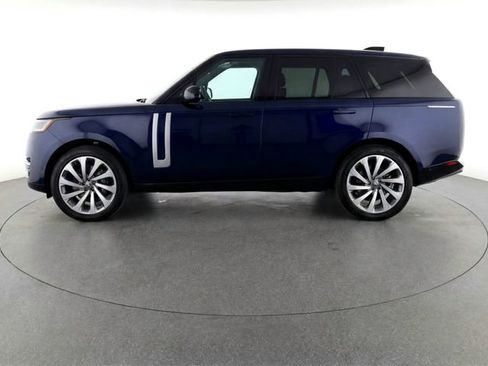 Certified 2025 Land Rover Range Rover SV AWD/4WD image 47