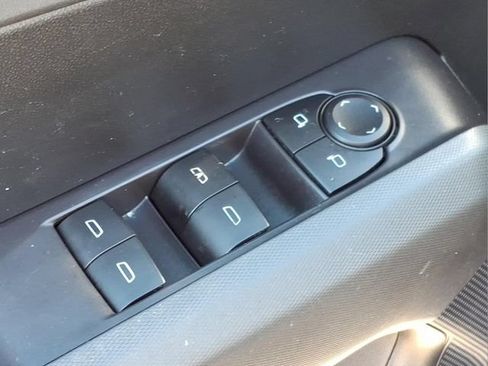 Used 2023 Chevrolet Colorado LT w/ LT Convenience Package II AWD/4WD image 16