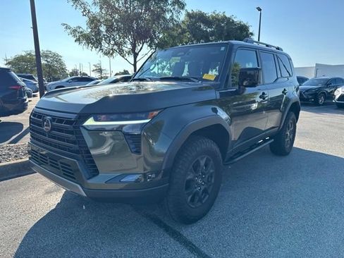 Used 2024 Lexus GX 550 AWD/4WD image 7