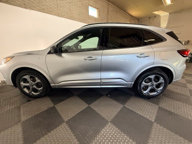 Used 2023 Ford Escape ST-Line w/ Tech Pack #1 AWD/4WD image 12
