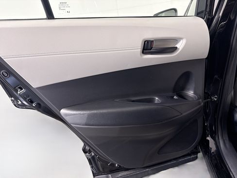 Used 2023 Toyota Corolla Cross L FWD image 39