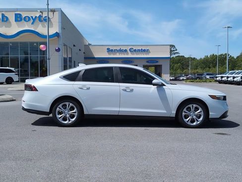Used 2025 Honda Accord LX image 2