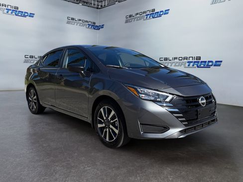 Used 2025 Nissan Versa S w/ S Plus Package image 3