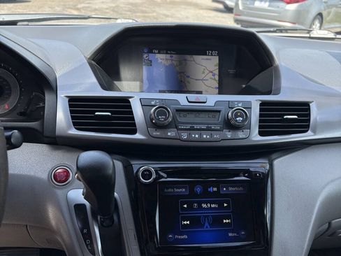 Used 2014 Honda Odyssey EX-L image 11