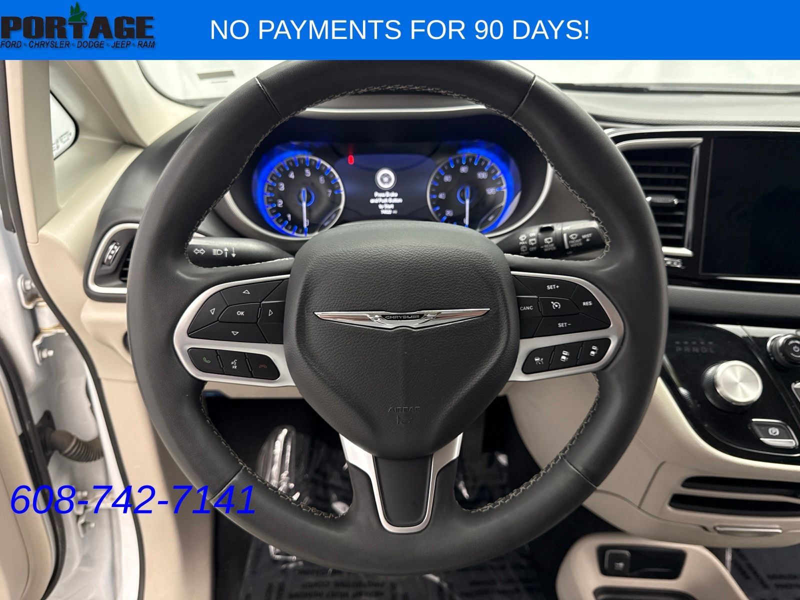 Used 2024 Chrysler Pacifica Touring-L FWD image 13