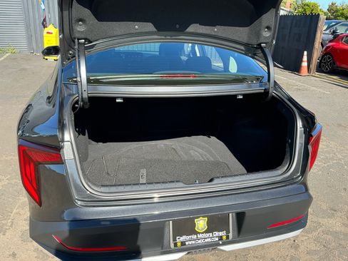 Used 2025 Kia K4 LXS image 25