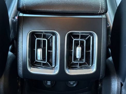 Certified 2023 Kia Sorento EX AWD/4WD image 17