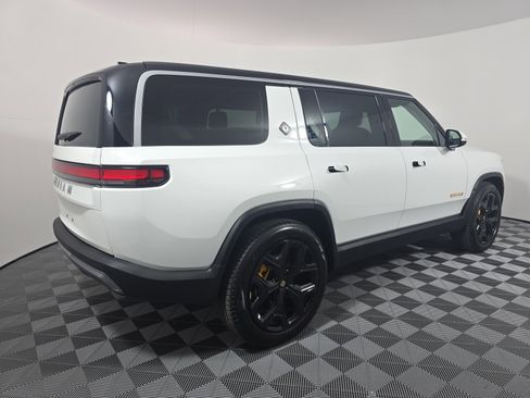 Used 2024 Rivian R1S Adventure AWD/4WD image 5