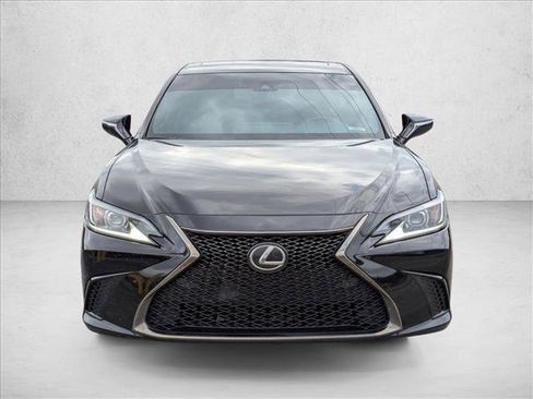 Used 2022 Lexus ES 350 F Sport image 2