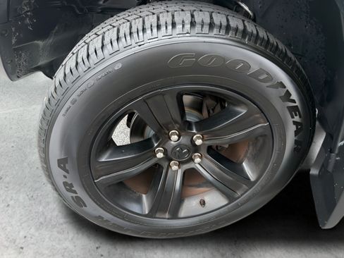 Used 2021 RAM 1500 Warlock AWD/4WD image 46