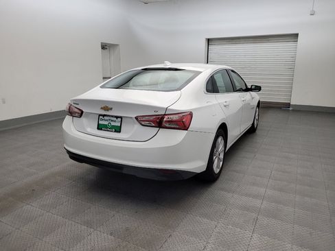 Used 2022 Chevrolet Malibu LT FWD image 9