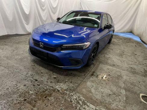 Used 2023 Honda Civic Sport image 14