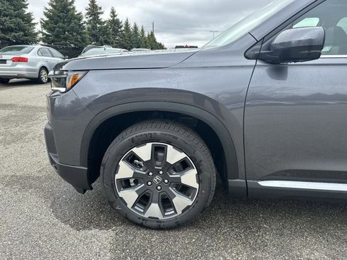 New 2026 Honda Pilot Touring image 10