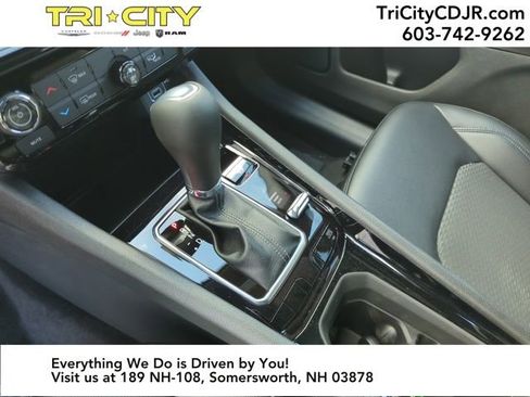 New 2026 Jeep Compass Latitude image 23