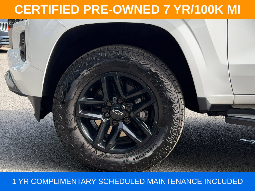 Used 2025 Chevrolet Colorado Z71 w/ Technology Package AWD/4WD image 12
